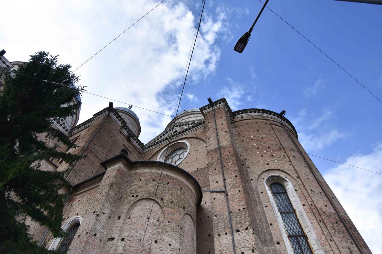 Welc-Om Santa Giustina Apartment Padova Bagian luar foto